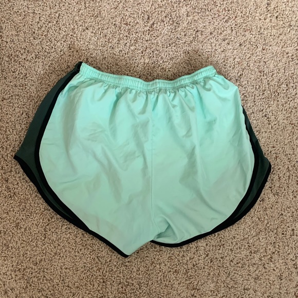 Mint green Nike shorts - Picture 2 of 2